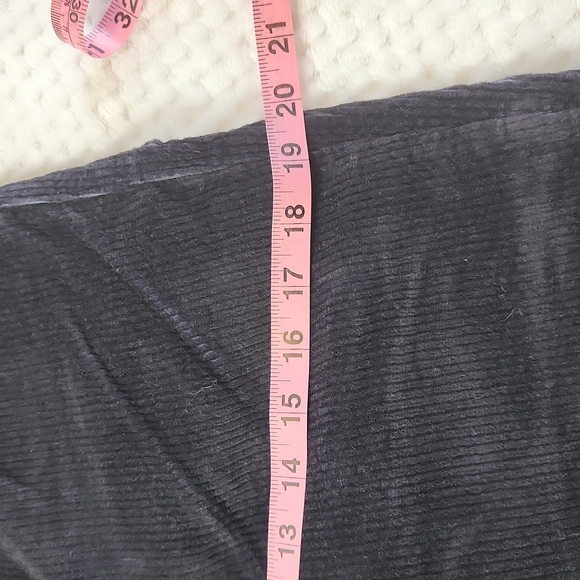 LEVIS 311 BLACK CORDUROY SHAPING SKINNY WOMENS JEANS  SIZE W31  L30  NEW - Picture 12 of 15